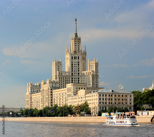 moscow river and big old building