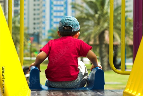 boy playing in abu dhabi