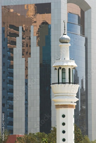 mosq and building in abu dhabi