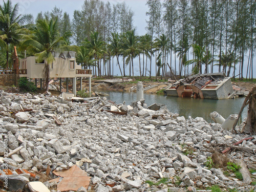 tsunami destruction