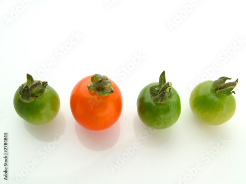 one red three green