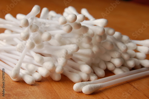ear sticks heap