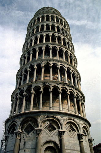 inclined tower pisa