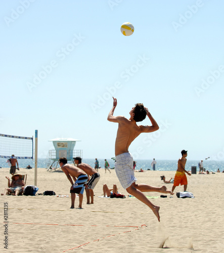 beach volleyball