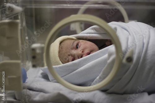 new born - incubator