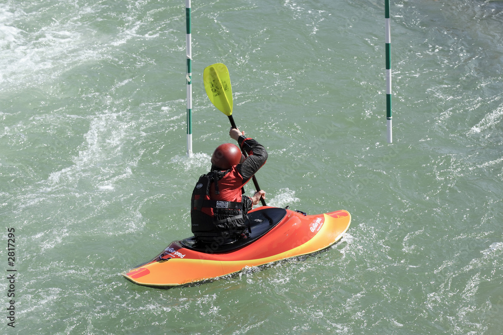 Obraz premium canoe kayak en eau vive