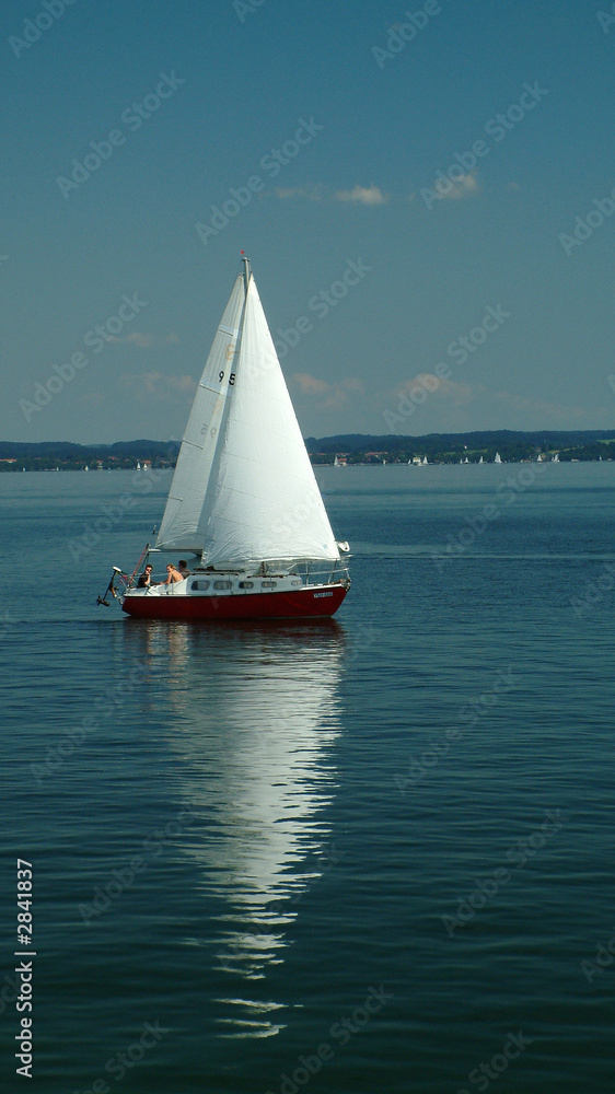 Obraz premium segelboot auf dem chiemsee