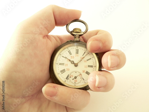 1040154 chronomètre en main