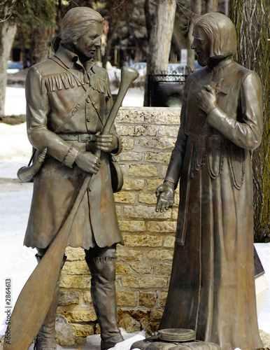 voyageur and missionary memorial statues