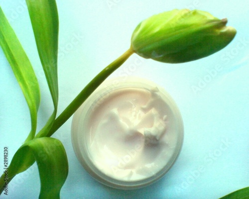 face cream photo