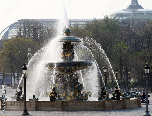 fontaine place de la concorde photo