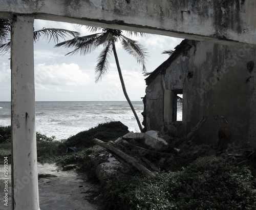 Tsunami Ruins © DrDhan14