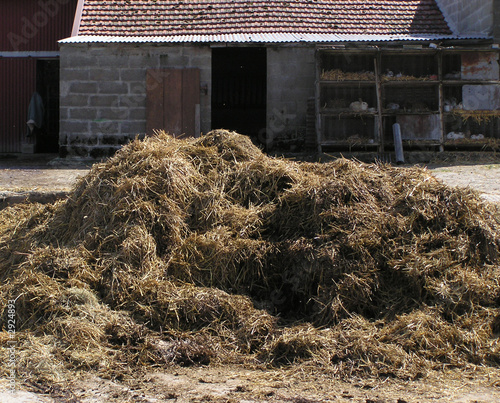 0906 - fumier, ferme à l'ancienne en mayenne