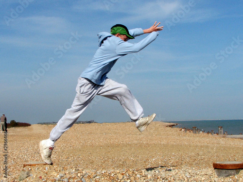 Fotografie boy jumping