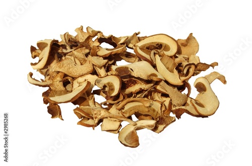 dehydrated slices of mushrooms
