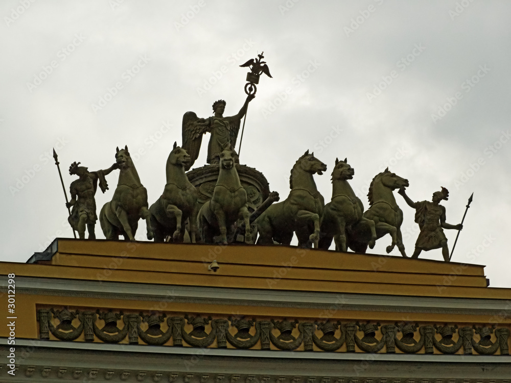 Obraz premium sculptural group on dvorcovaya square of st.peterburg