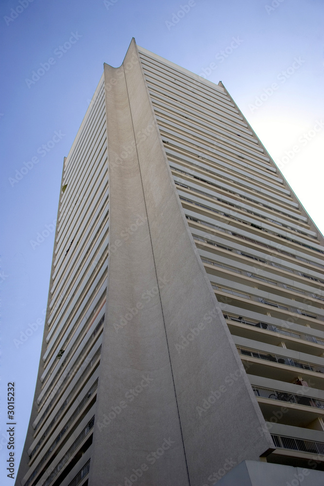 immeuble de grande taille à paris