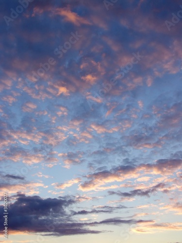Fototapeta Naklejka Na Ścianę i Meble -  pink clouds on sunset