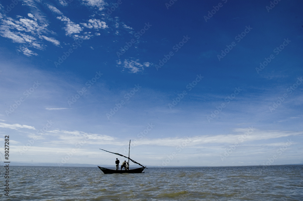 Naklejka premium kenya fishermen at lake victoria