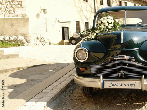 retro wedding car #3028001