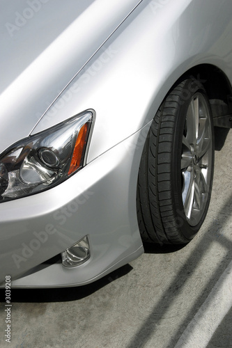 silver sporty car