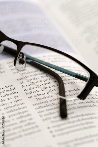 reader rest