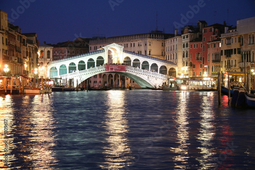 rialto de nuit
