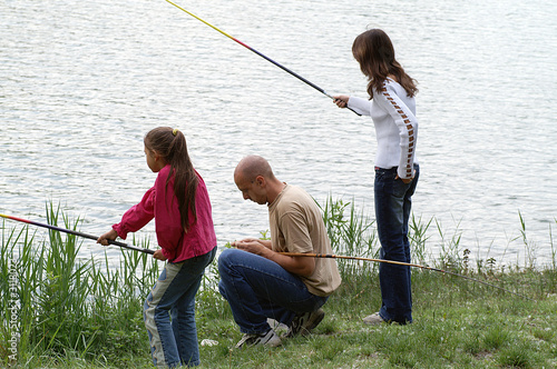 famille à la pêche