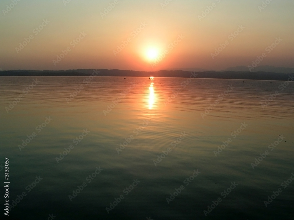 coucher de soleil au lac de garde