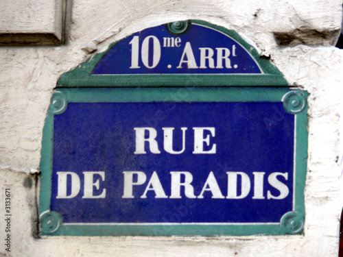 rue de paradis.