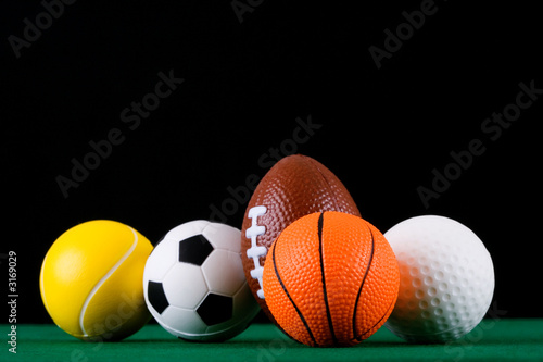 miniaturized_sport_balls_02