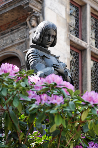 statue de jeanne d'arc photo