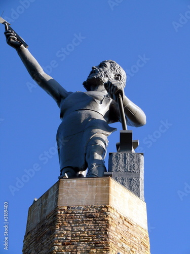 statue of vulcan photo