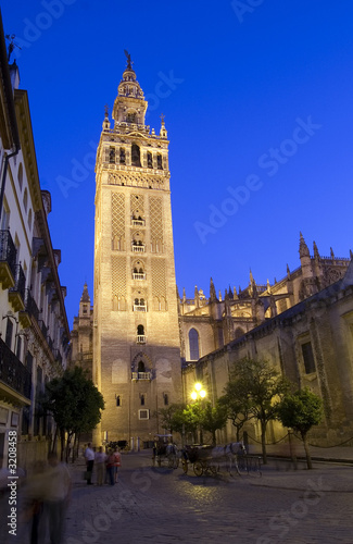 giralda de sevilla
