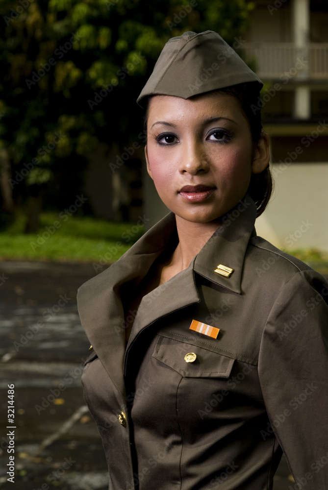female army personnel female army personnel
