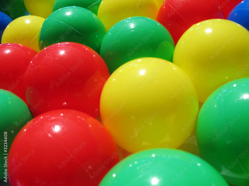 Bälle im Kinderparadies Bälle im Kinderparadies