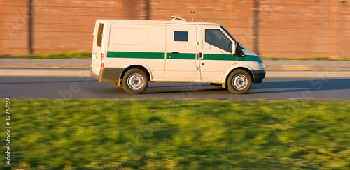 Obraz na płótnie armored van truck running collecting cash w salonie