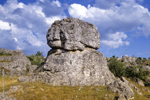 limestone outcrop © david hughes