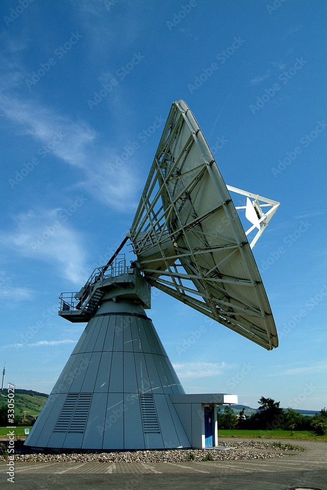satelliten erdstation
