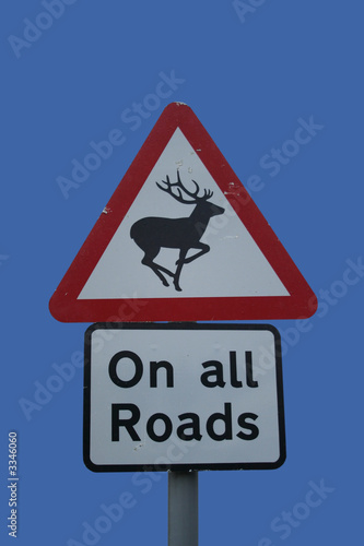 warning deer sign