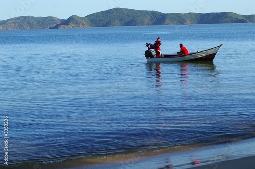 bateau de pêche sur la mer des caraïbes