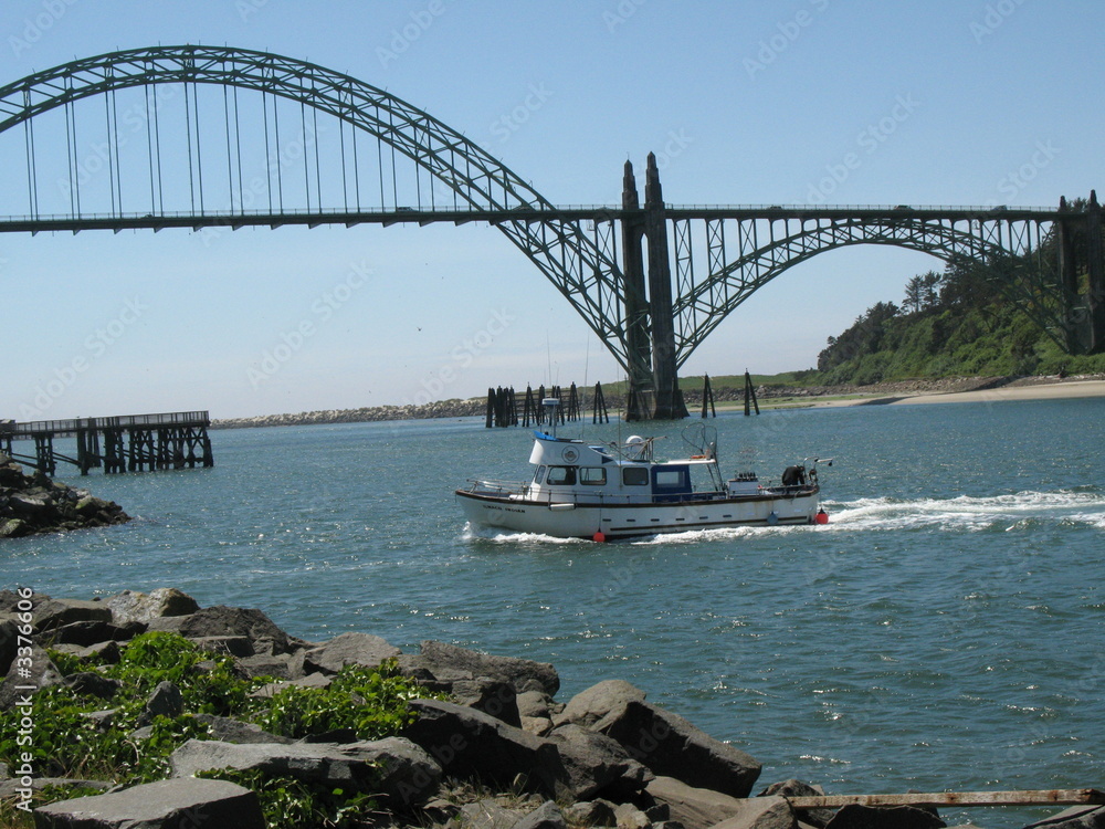 Naklejka premium fishing vessel