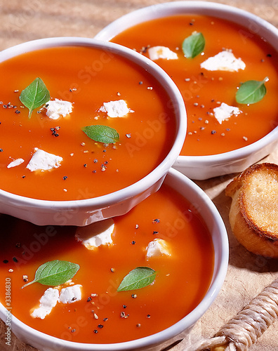 Fototapeta Naklejka Na Ścianę i Meble -  soupe de tomate