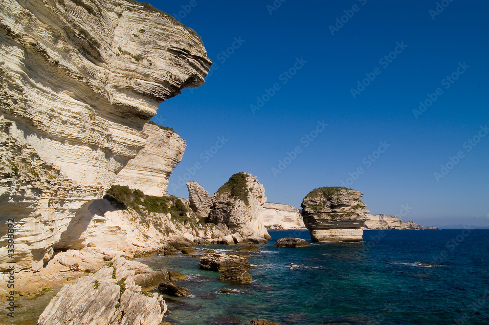 cliffs in the bonifacio