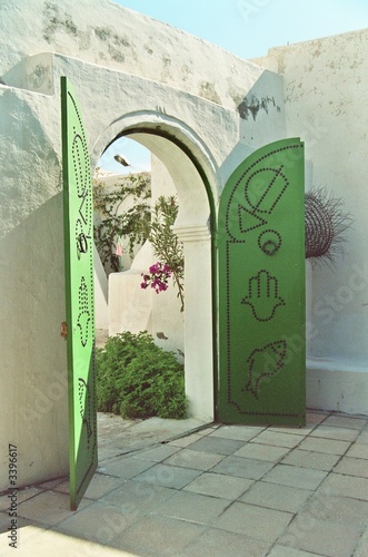 porte ouverte sur la tunisie