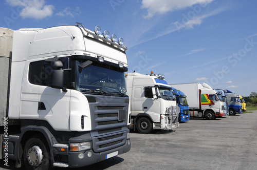 trucks on line waiting for cargo