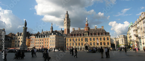 lille - grand place, déesse, cci, vieille bourse photo