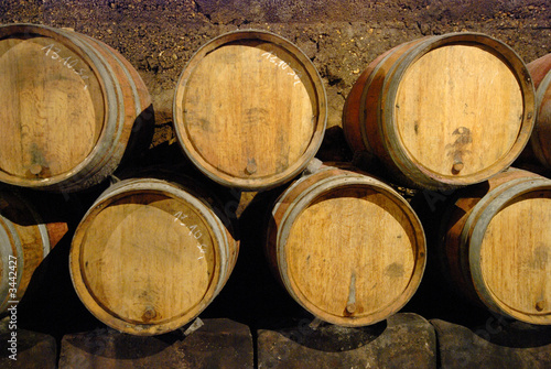 wooden wine barrels © robepco