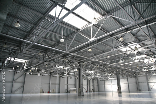 Fotografia hangar warehouse
