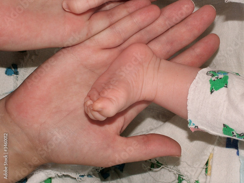 hands of mother